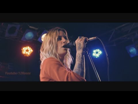 Gin Wigmore (live) "Devil in me"" @Berlin Oct 11, 2015