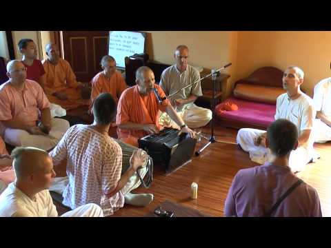 HH Bhaktivaibhava Swami - kirtan 03.08.2014