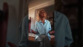 "This Is Amazing Grace" Acoustic Moment With TAYA.