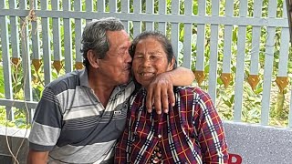 Download lagu Vợ lớn tống cổ bà giao khỏi nhà mùng 8 tết mp3 Download lagu Vợ lớn tống cổ bà giao khỏi nhà mùng 8 tết mp3