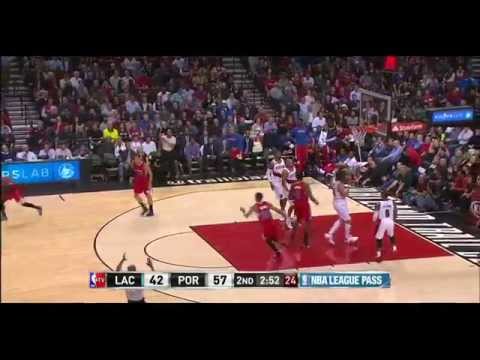 Chris Paul Crossover On Arron Afflalo   Clippers vs Blazers   April 1, 2015   NBA 2014 15 Season