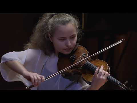 Sara Valencia plays Schubert “ Grand Duo”