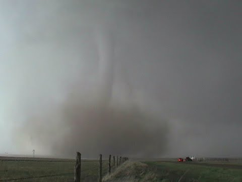 Stunning Happy, Texas Tornadoes - May 5, 2002