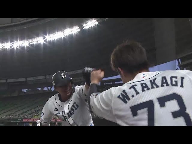 【ファーム】豪快なバッティング!! ライオンズ・岡田雅利 今季第1号は先制のソロホームラン!! 2022年5月24日  埼玉西武ライオンズ 対 千葉ロッテマリーンズ