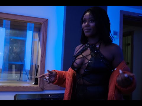 Ayooniks - Shooting Stars Official Video #rap #shootingstar #freestyle #femalerapper #love