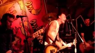 Meanwhile, In Hell + Carry The Banner (The Flatliners @ Kafee Aloys, 2012)