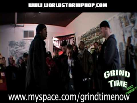 Krayz Kasper vs Paperwerks