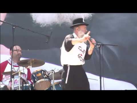 Uncle Moishy Sings "Hashem Is Here, Hashem Is There"
