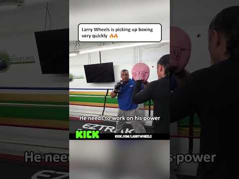 Larry Wheels is picking up boxing quickly 💯