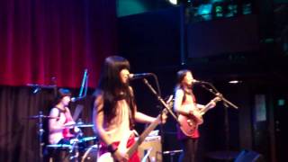 Shonen knife: konichiwa