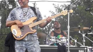 George Porter Jr. and  Runnin' Pardners at Crawfest 2015