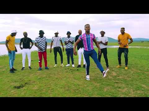 Limpopo Boy and Botswana Dancers dancing during Master KG Tshinada music Video shoot in Botswana