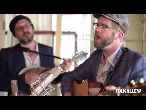 Folk Alley Sessions: Old Man Luedecke - "The Early Days"