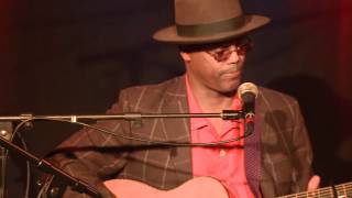 Eric Bibb Performs Saucer 'n' Cup Exclusively for Elixir Strings