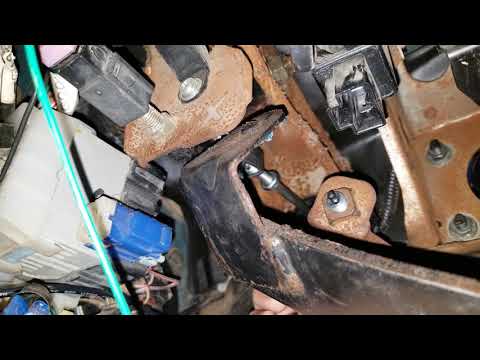 86 Nissan d21. Clutch won't go into gear/fix.
