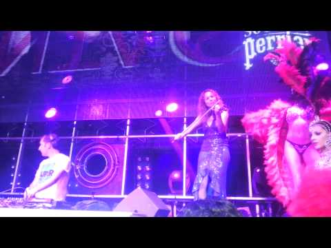 Vintage by Sebastian Gamboa y B-Linda en Kapital