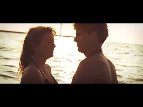 Smashing Birds - Breaking Waves