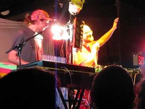 Dan Deacon Ensemble "The Ed Schrader Show" theme song, countdown & "Crystal Cat" @ Ottobar 9/15/12