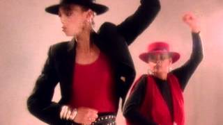 Mel & Kim - Showing Out (Get Fresh At The Weekend) video