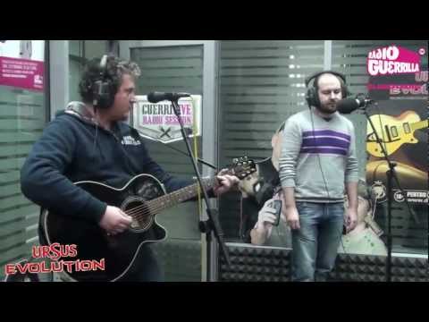 Tapinarii Singur Guerrilive Radio Session.m4v