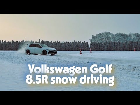 2025 VW Golf 8.5R Black Edition playing in snow feat. Yaris GR 4K