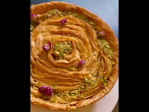 Baklava cheesecake 😍😍😍yummyyyyy #montreal