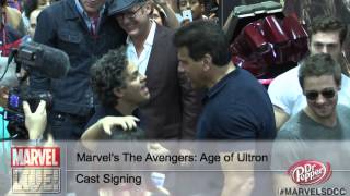 Two Hulks Collide as Mark Ruffalo and Lou Ferrigno Meet at Comic-Con 2014 video