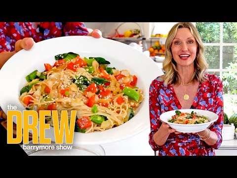 How to Stir Fry Instant Ramen Noodles with Chef Catherine McCord | Pro Tips from Pro Chefs
