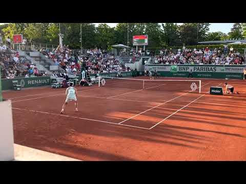 Bianca Andreescu vs Emma Navarro (2023 Roland Garros)