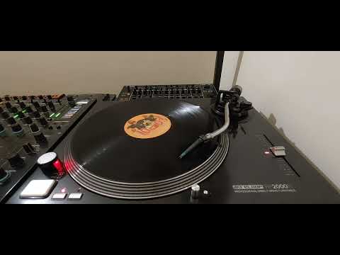 Valentino Kanzyani - Untitled V1 ( Exerciser )