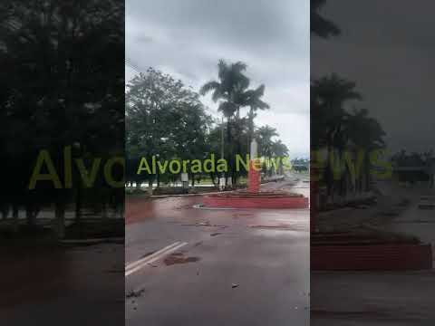 Temporal causa danos em Alvorada do Sul na noite de sábado (01/10/2025).