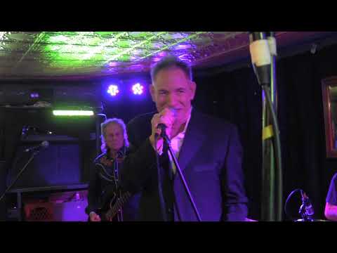 Robert Gordon and Chris Spedding 11/2/19 Suspicion