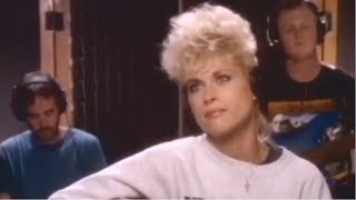 Lorrie Morgan - Out Of Your Shoes