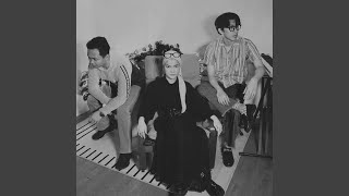 Download lagu Cinta Jarak Jauh (feat. Fithay) mp3 Download lagu Cinta Jarak Jauh (feat. Fithay) mp3