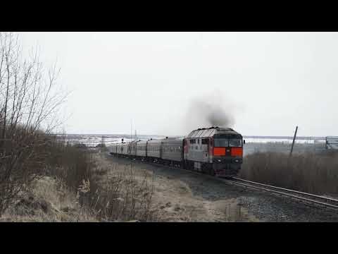 Тепловоз ТЭП70-0420 с пассажирским поездом № 653 Лабытнанги — Воркута