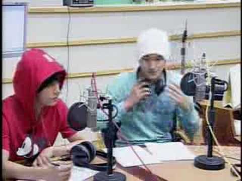 Sukira 2006.08.22 - Donghae & Siwon chatting