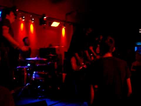 Tribute To Nothing - Day In Day Out live @Headcrash Hamburg