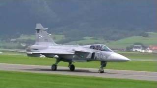 preview picture of video 'Jas 39 Gripen @ Red Bull Airpower 2009 Zeltweg'