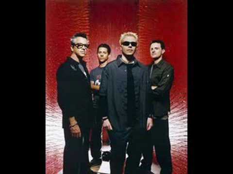 The Offspring-The Kids Aren't Alright (Shattered Dreams)