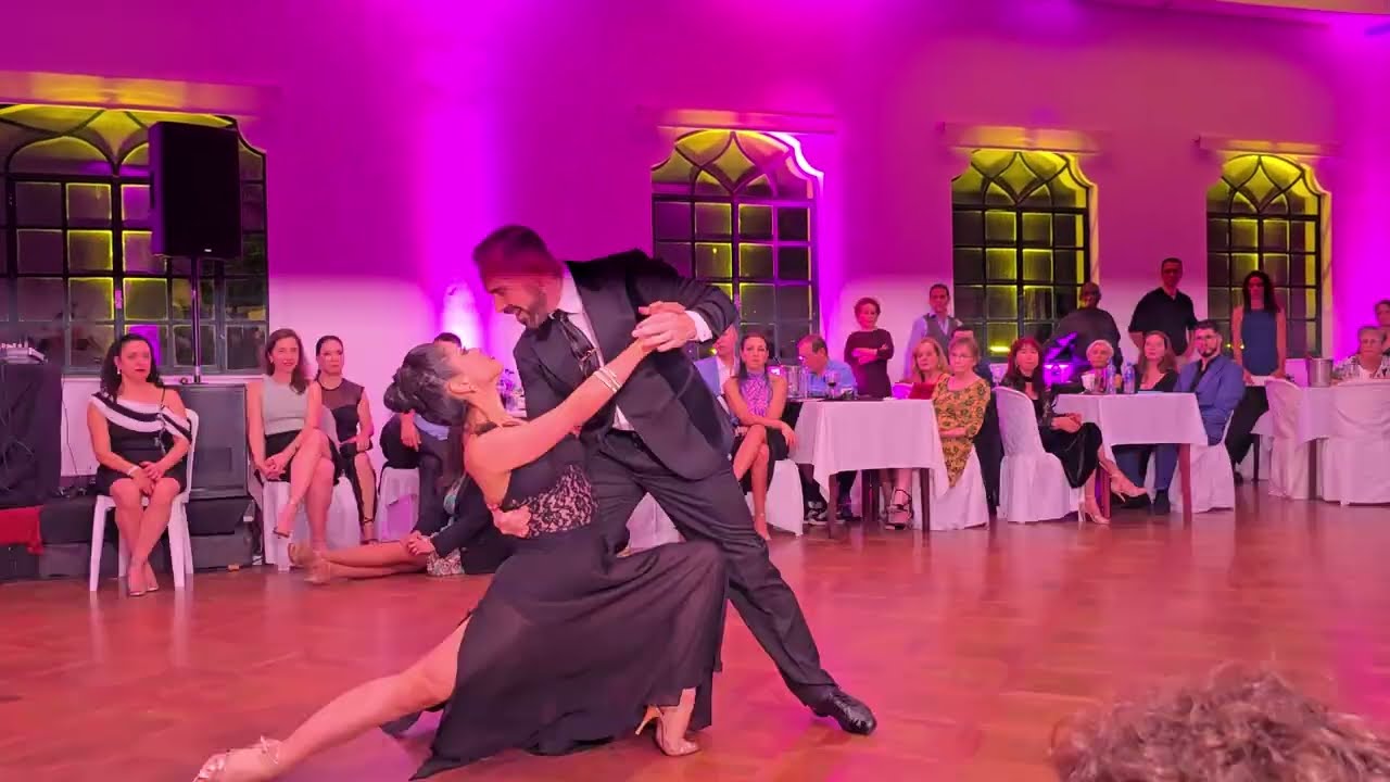 Video thumbnail for Marcela Vespasiano y Claudio Gonzalez 2/3 Preliminar SP