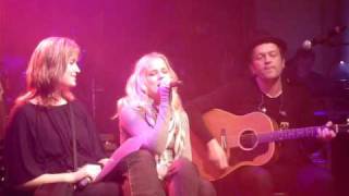 Incredible Story - Part1 - When we don&#39;t Talk (Ilse DeLange Fanmeet2010)