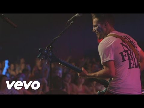 WALK THE MOON - Burning Down The House (Live)