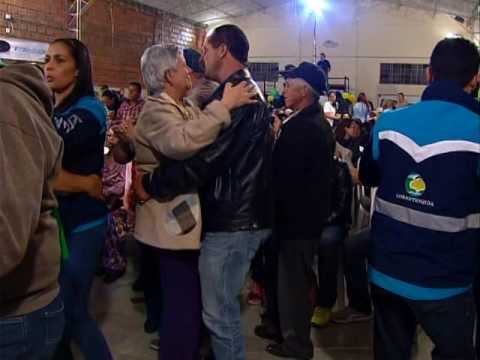 El pajaro Amarillo Olga y Su grupo