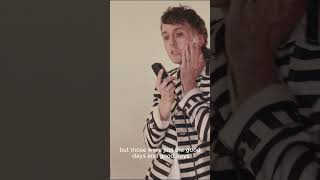 Download lagu dwi - On the Weekend - mp3