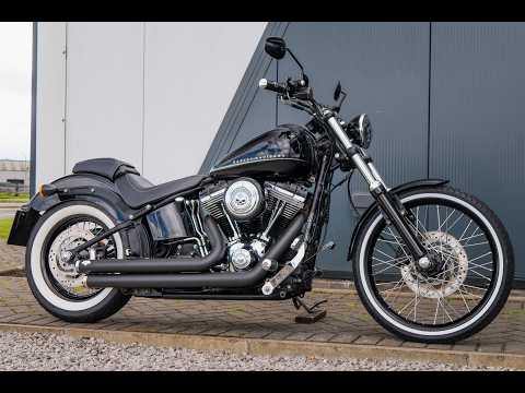2011 Harley-Davidson® Blackline