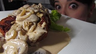 LOMO EN SALSA CREMOSA DE CHAMPIÑONES