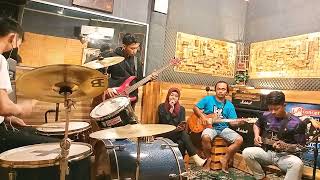 Download lagu Cover COKLAT _ KARMA || Latihan Studio Music mp3