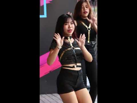 170520 Dalmatian cover IOI (Ploy as Yoojung) - 24시간 @ MBK JK Street Cover Party