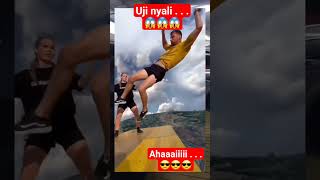 Download lagu ' Uji nyali ' Ahaaaiiiii . . . 😎😎😎 #shorts #shortvideo #funny #ngakak #ngakak #lucu #subscribe mp3