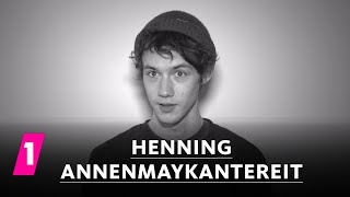 Video thumbnail of "Henning von AnnenMayKantereit im 1LIVE Fragenhagel | 1LIVE"